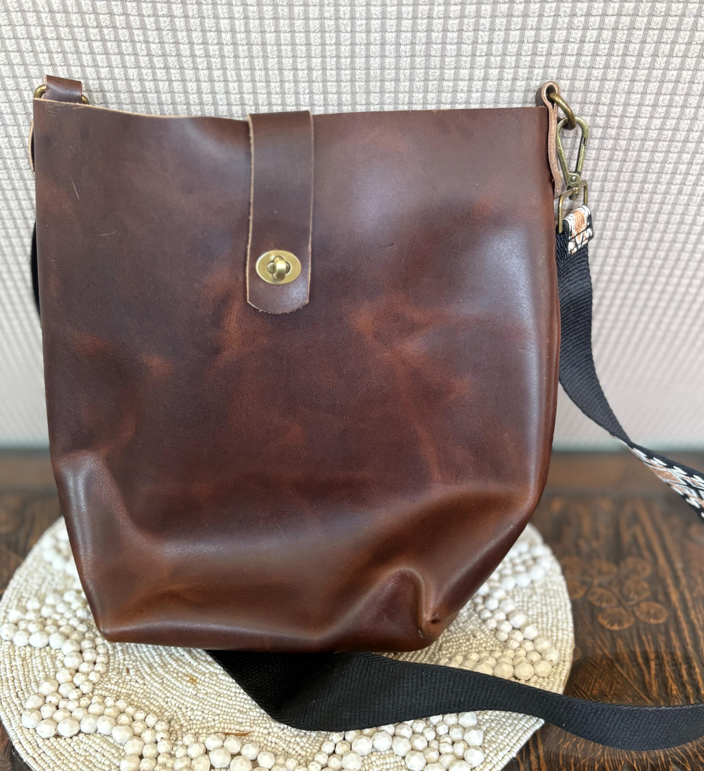 Cross body tote